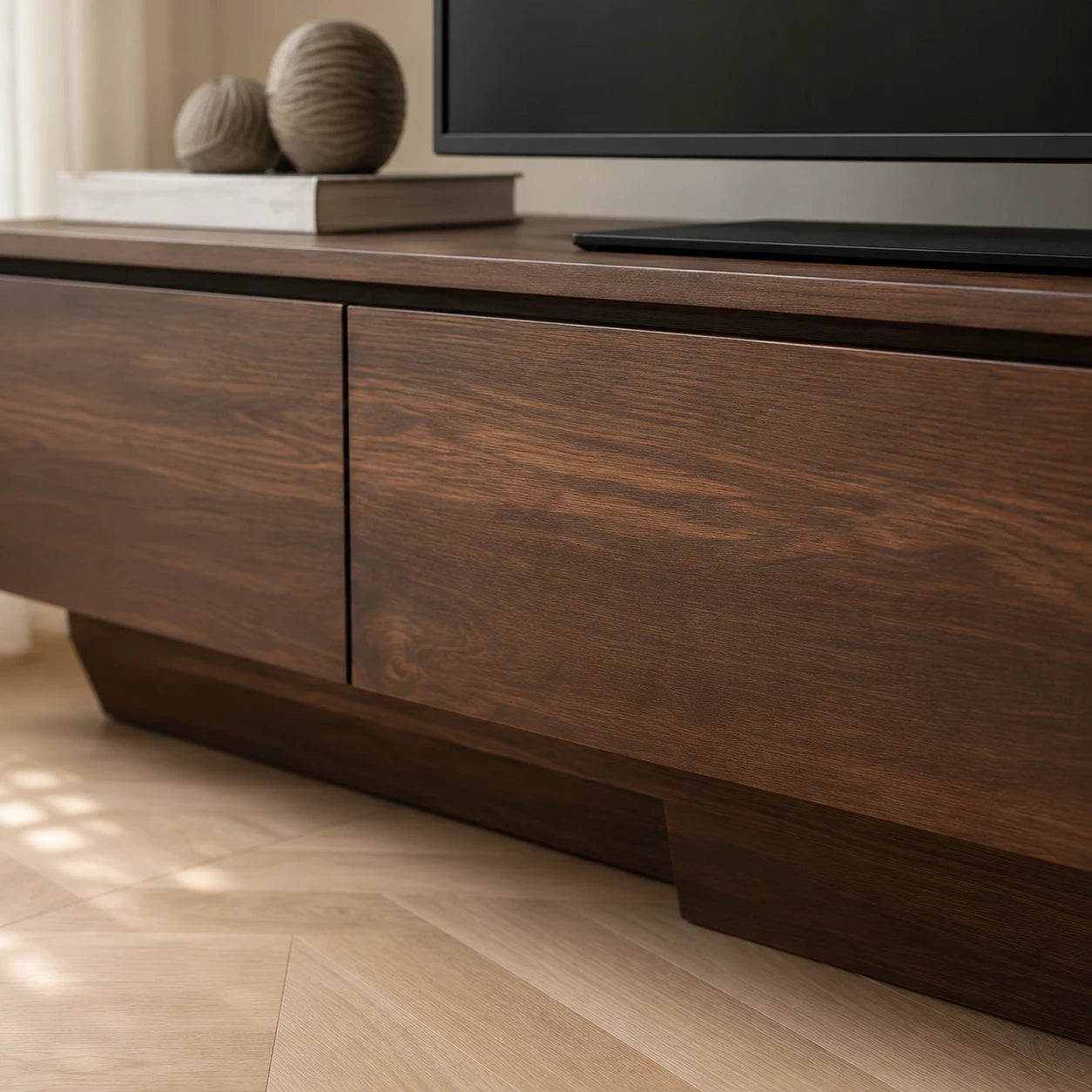 Floating Look Natural Solid Wood TV Stand with Four Door Storage Design
